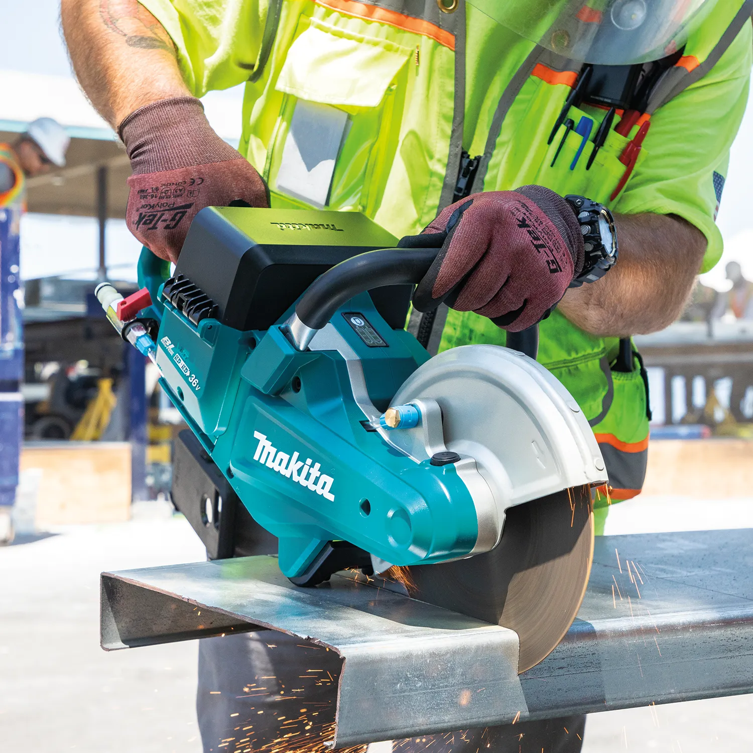 Makita EC01PT1 18V X2 (36V) LXT Lithium-Ion Brushless Cordless 9" Power Cutter Kit