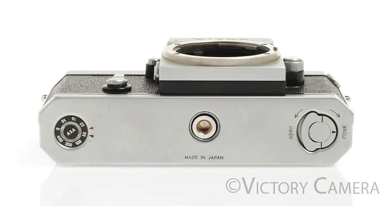 Nikon F Chrome 35mm Film Camera Body (only)  [EXC-]